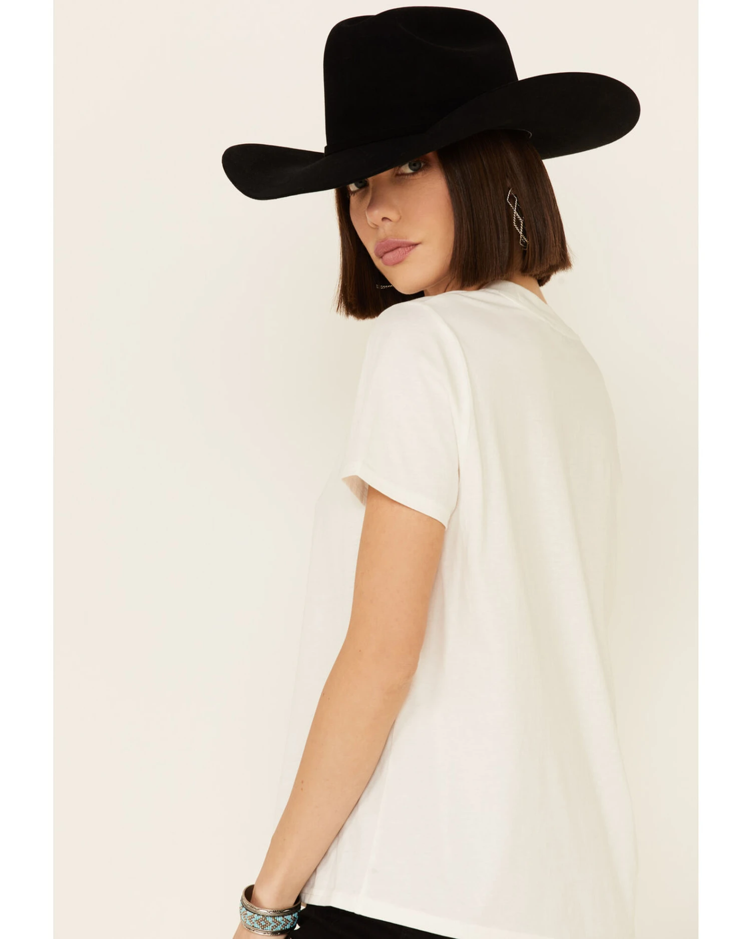 Wrangler Modern Women's Vintage Peace Sign Logo Graphic TeeĀ - Image 5