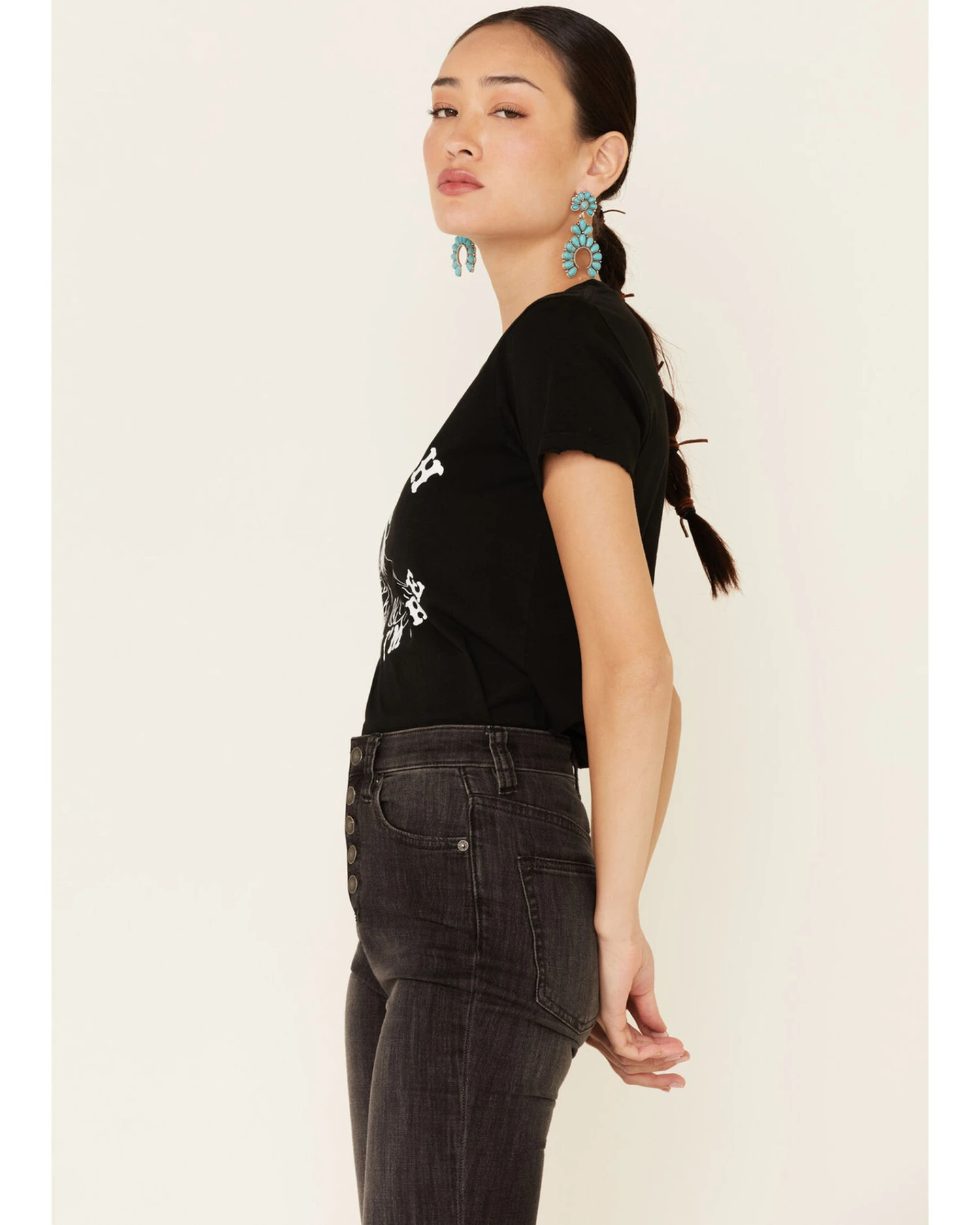 Bandit Brand Women's I Ain't Rich But Lord I'm Free Graphic Tee - Image 4