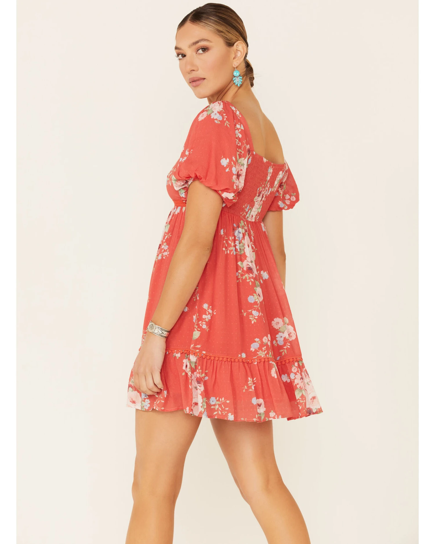 A Collective Story Women's Coral Floral Peasant Tiered Dress - Image 4